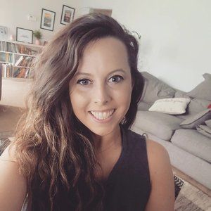 Meet your Posher, Gena